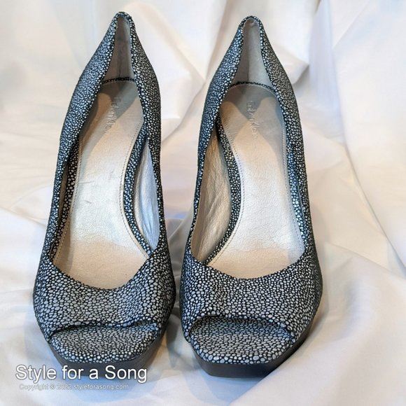 Calvin Klein Cora Black and White Pebble Platform Peep Toe Pumps 9 - Picture 3 of 12